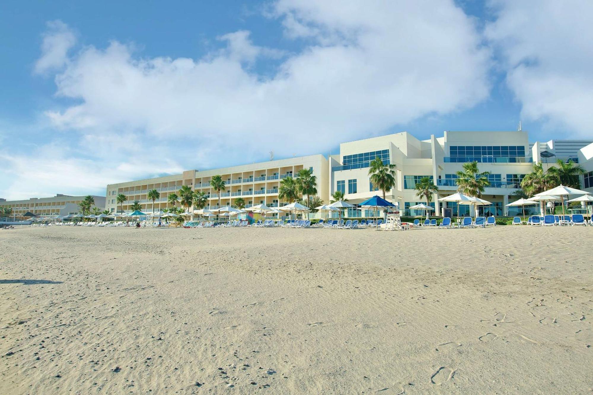 Radisson Blu Resort, Al Fujayrah Exterior foto The Atlantis Paradise Island Resort