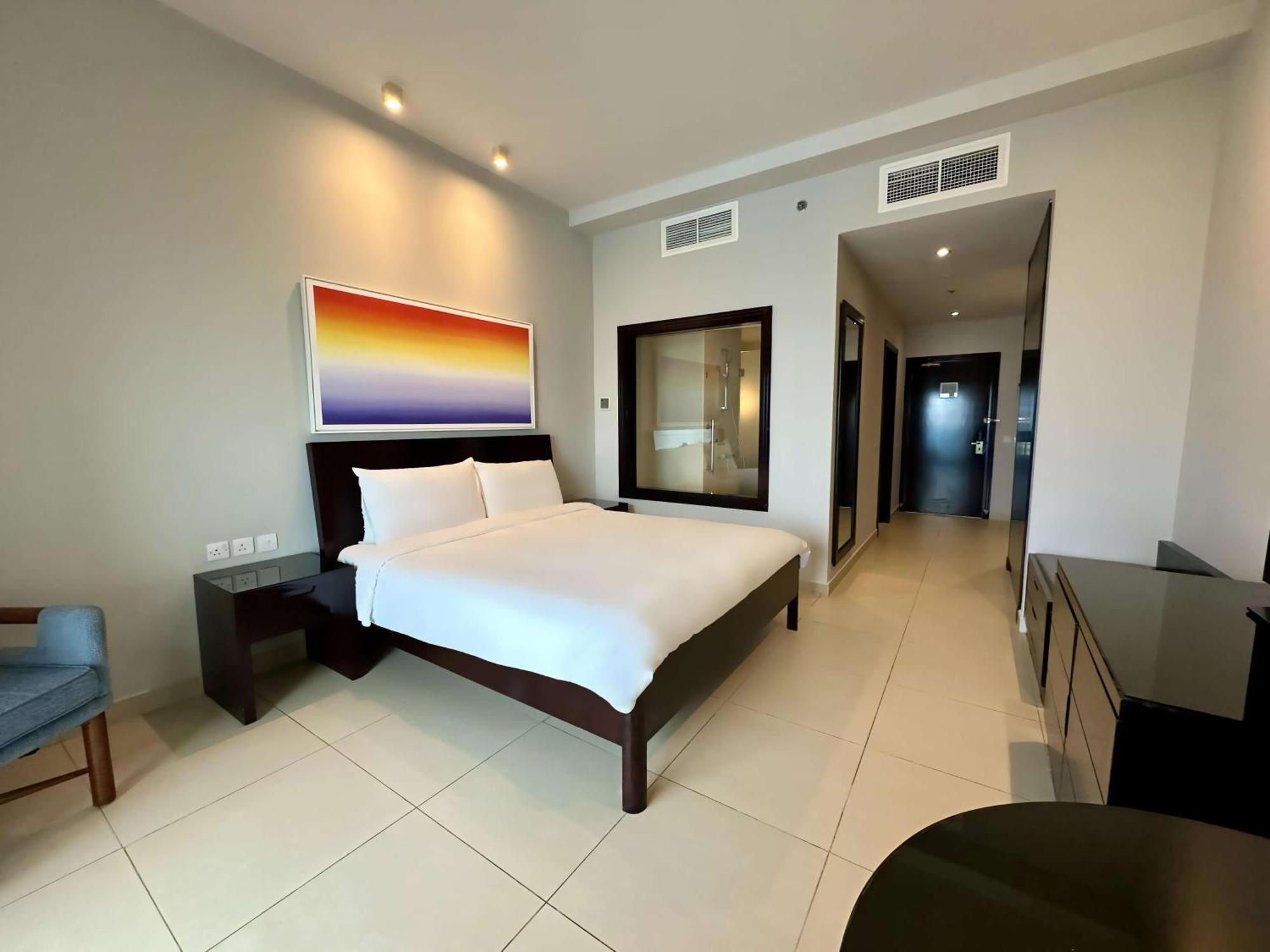 Radisson Blu Resort, Al Fujayrah Exterior foto A room at the hotel